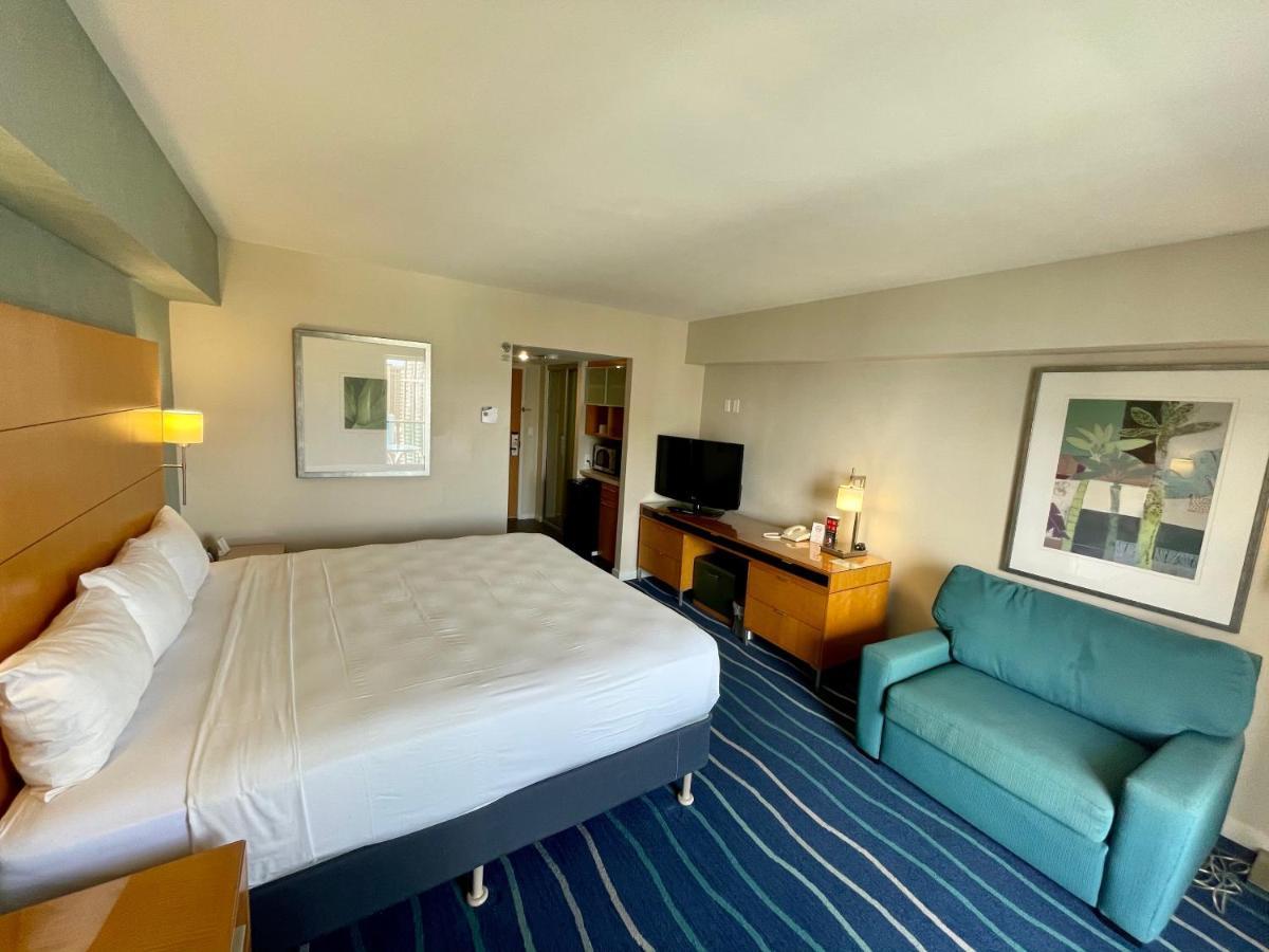 Ala Moana Hotel 31St Floor Хонолулу Екстериор снимка