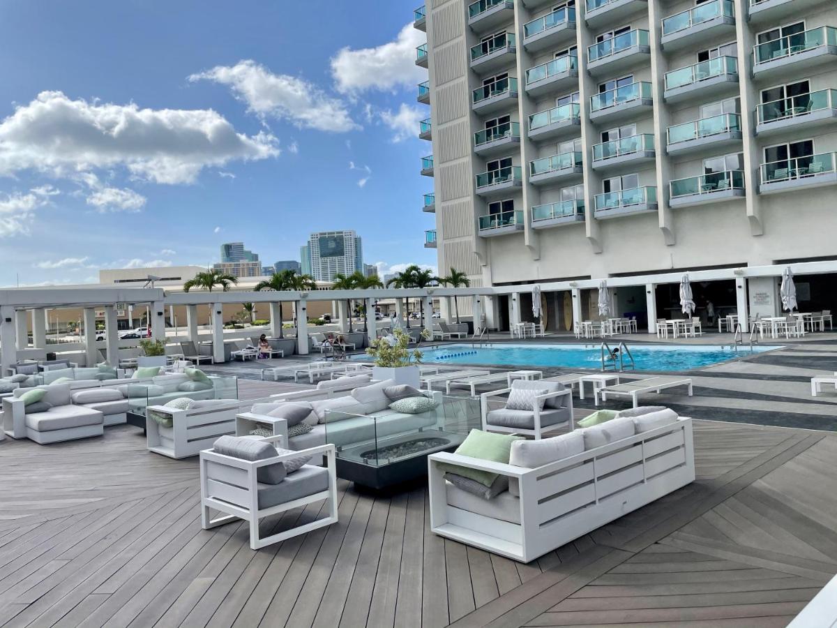 Ala Moana Hotel 31St Floor Хонолулу Екстериор снимка